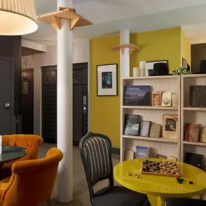 **** Hotel Les Plumes Francia